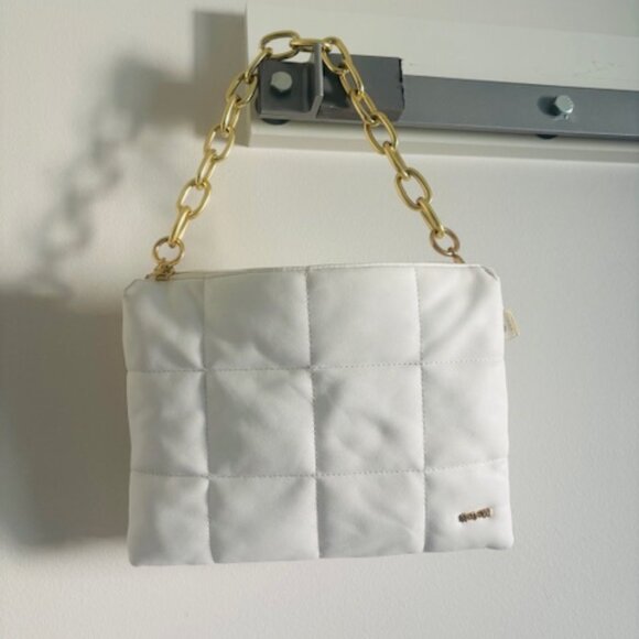 House Of Want White Vegan Leather Shoulder Bag with Removable Chain Strap - Picture 3 of 6